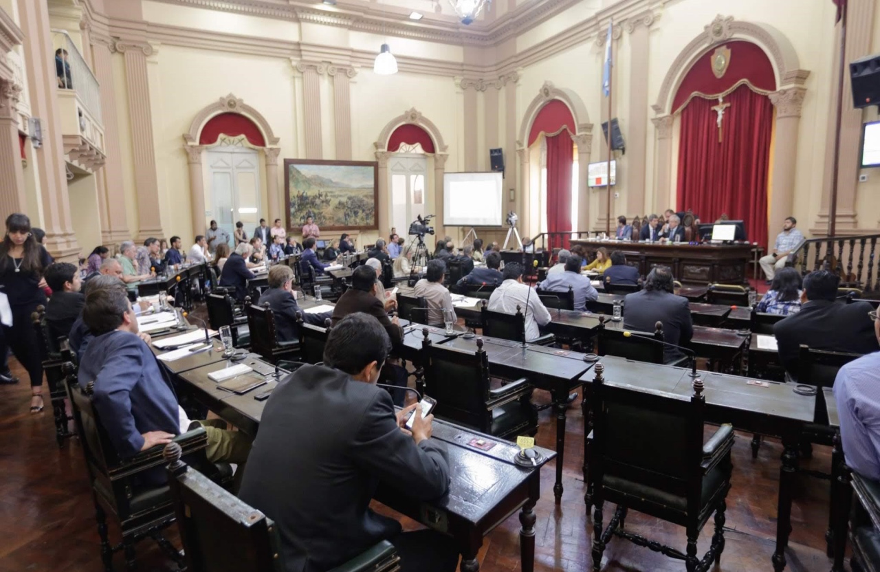 Los políticos de Salta y la implacable ley del martillo